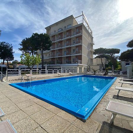 Hotel Franca Морской Милан Экстерьер фото