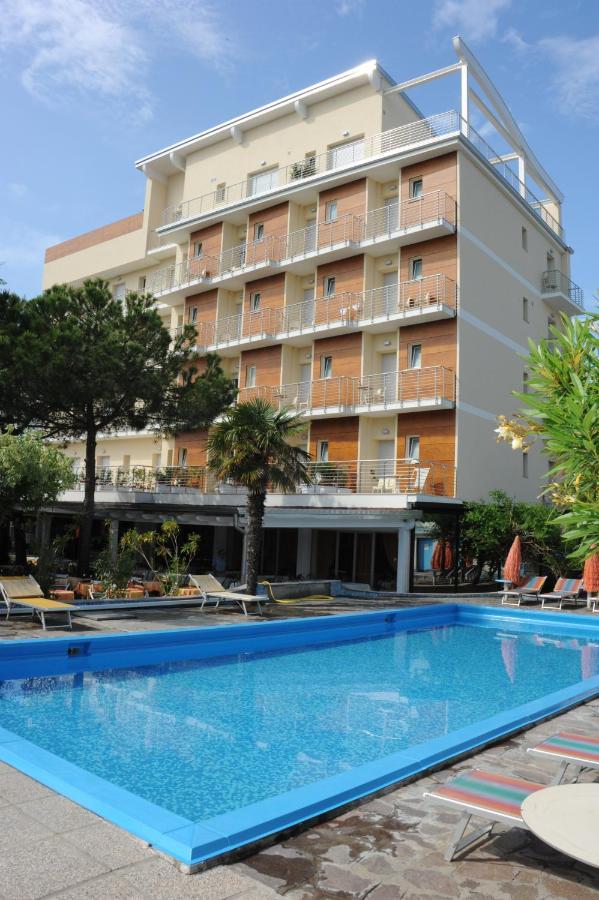 Hotel Franca Морской Милан Экстерьер фото