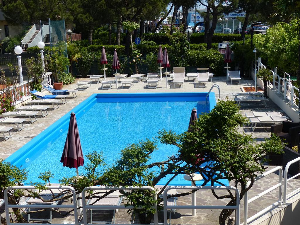Hotel Franca Морской Милан Экстерьер фото