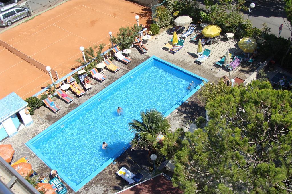 Hotel Franca Морской Милан Экстерьер фото